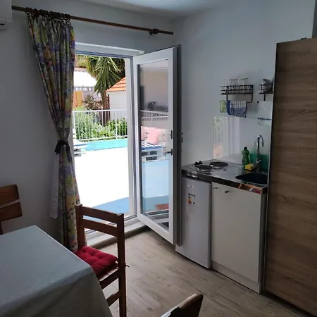 Domi Apartment Makarska Exterior photo